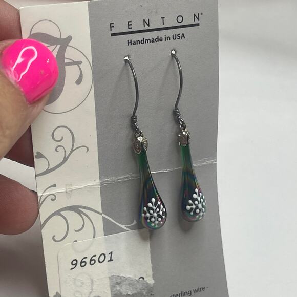 Snowflake earrings dangle delicate pierced on card Christmas jewelry earrings - Picture 3 of 6